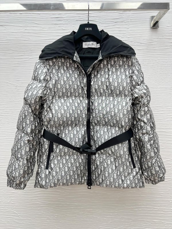 Куртка пуховик женская