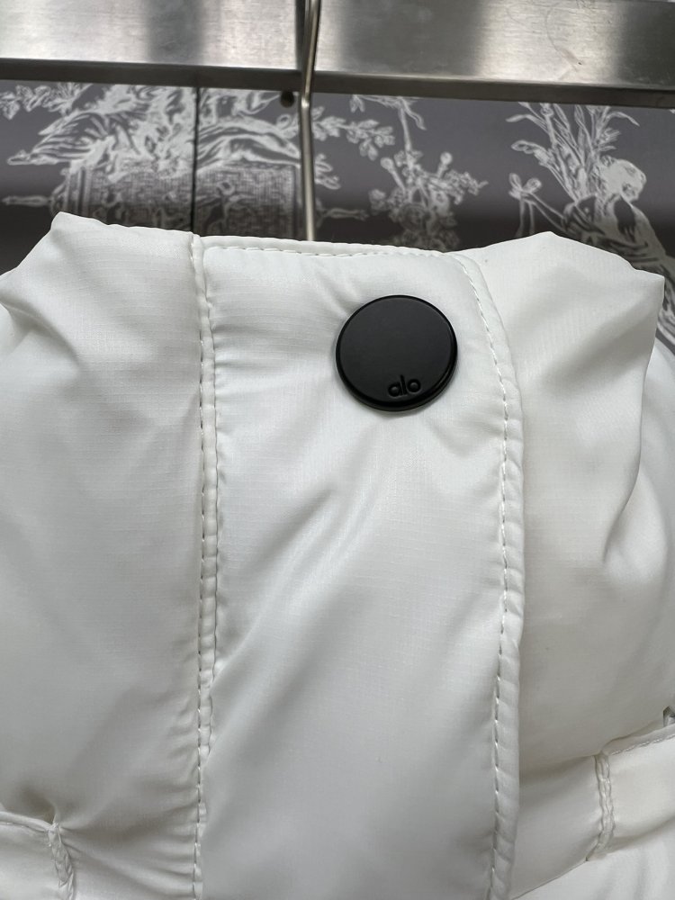 Куртка пуховик жіноча фото 3