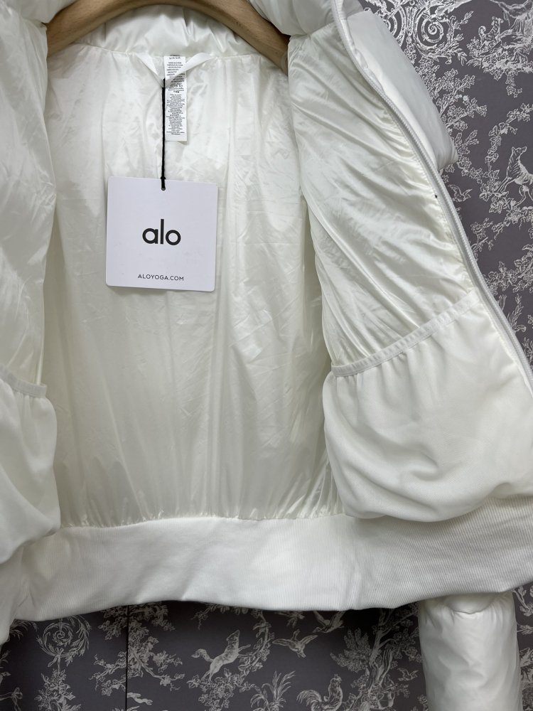 Куртка пуховик жіноча фото 8