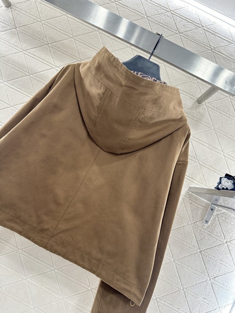 Куртка з капюшоном і зав'язками фото 4