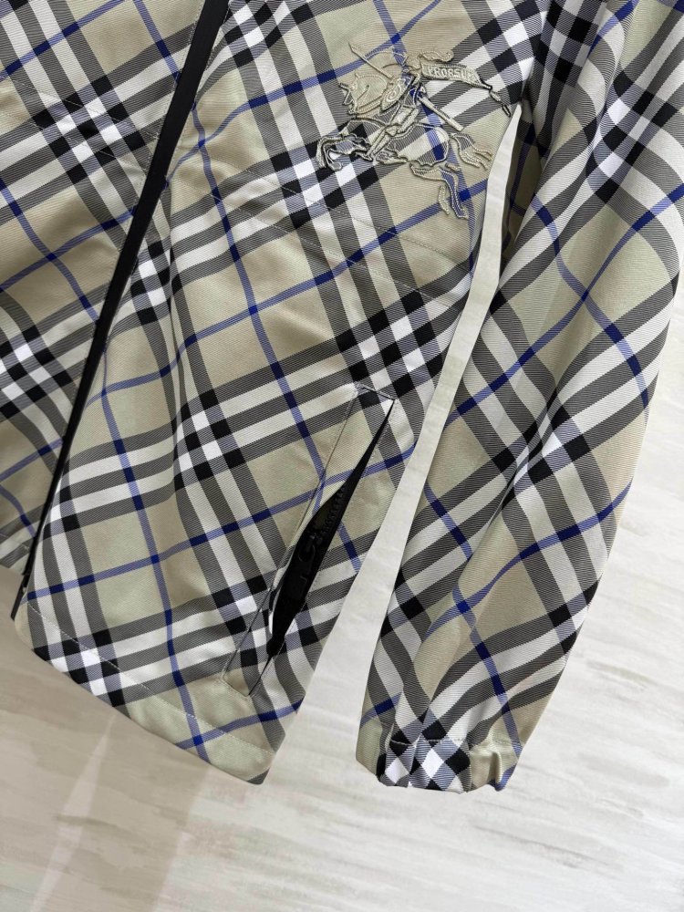 Jacket from hood women's фото 3