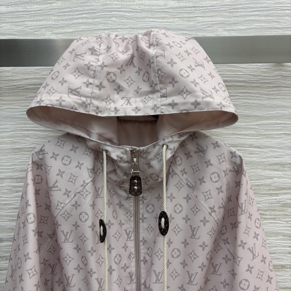 Куртка с капюшоном фото 2