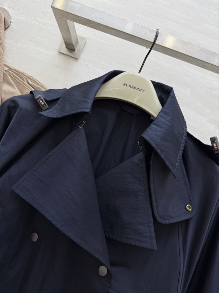 Jacket from hood фото 2