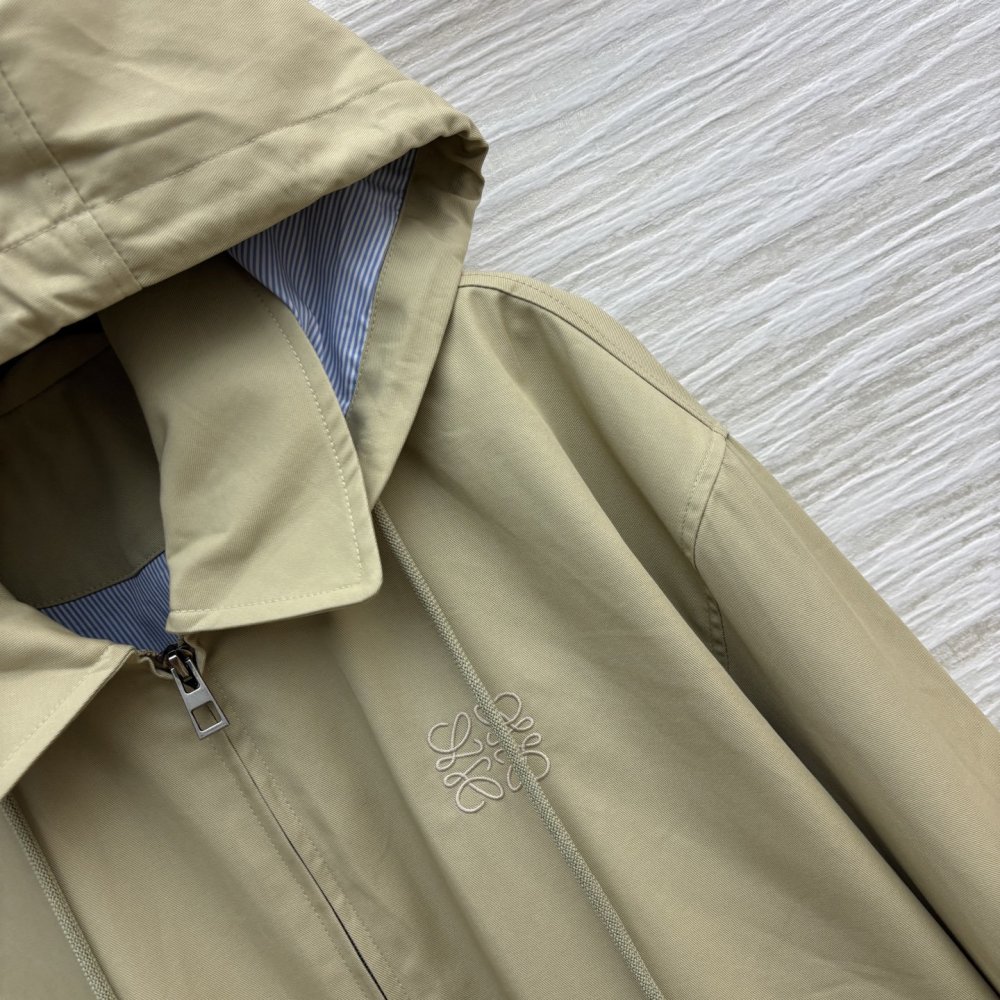 Куртка з капюшоном фото 4