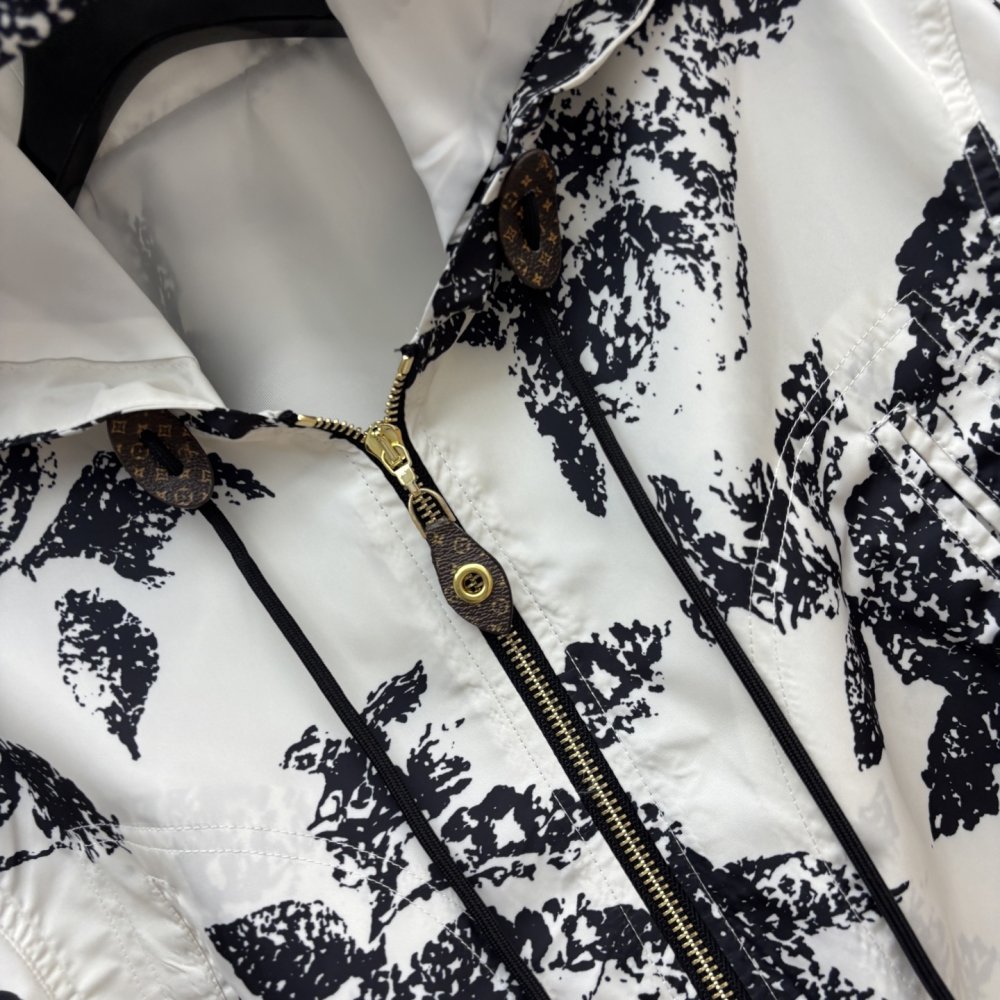 Куртка з капюшоном фото 6