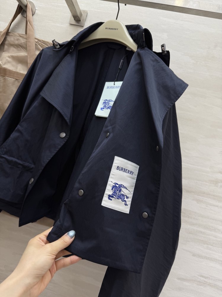 Jacket from hood фото 6