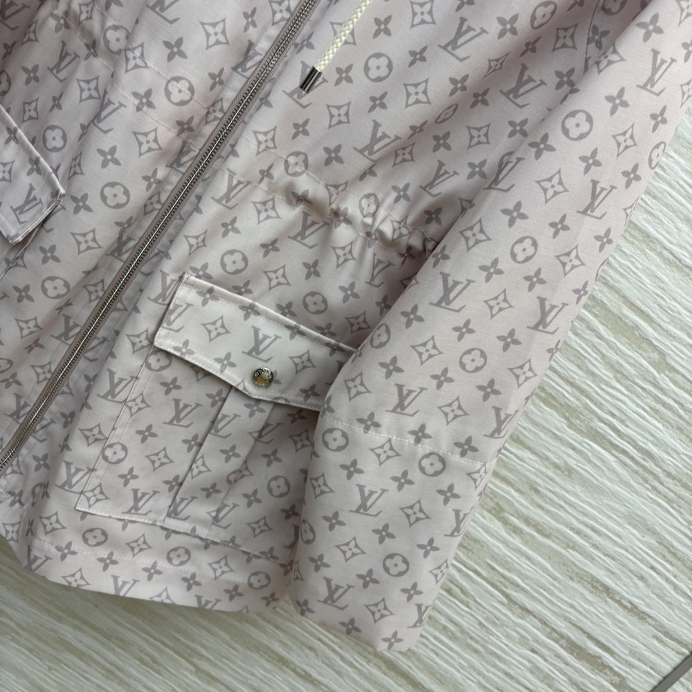 Куртка с капюшоном фото 7