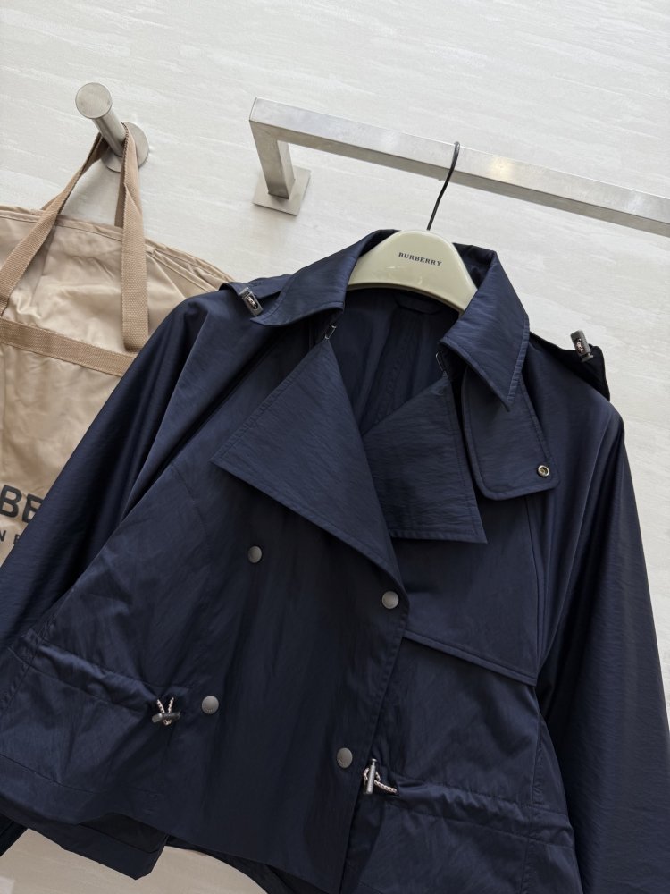 Jacket from hood фото 7