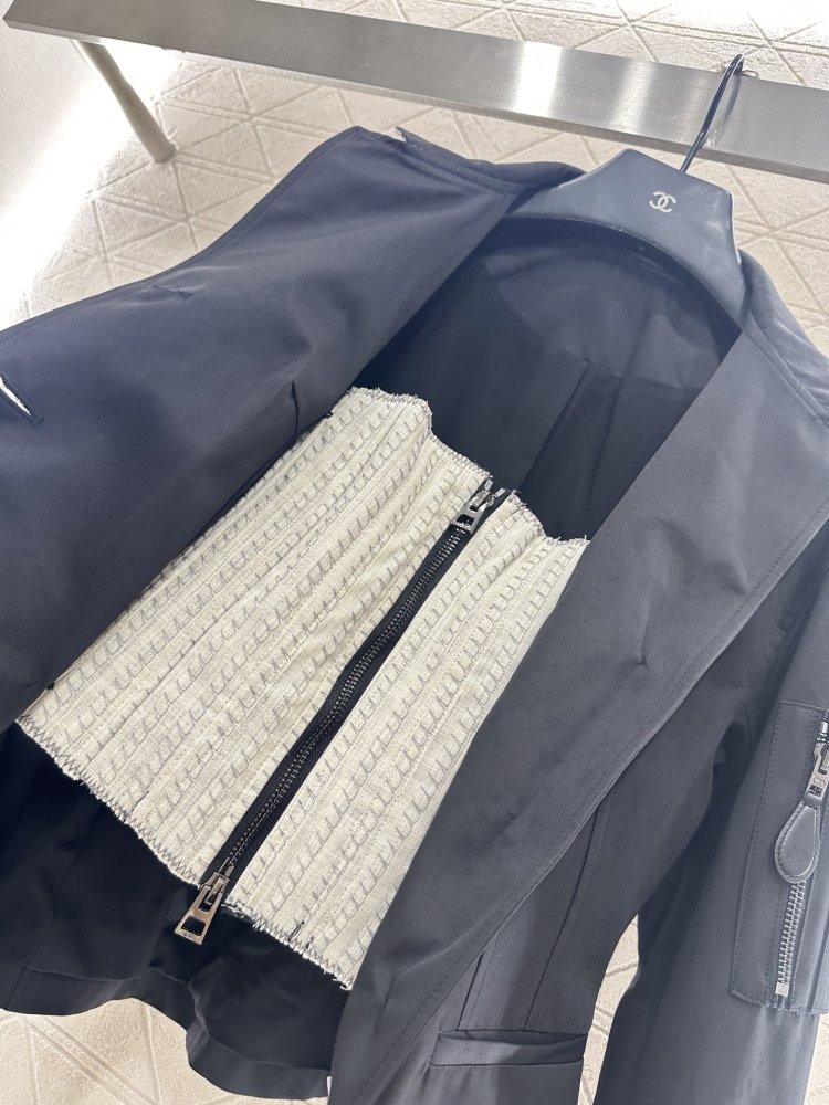 Куртка з кишенею і коміром-стійкою фото 6