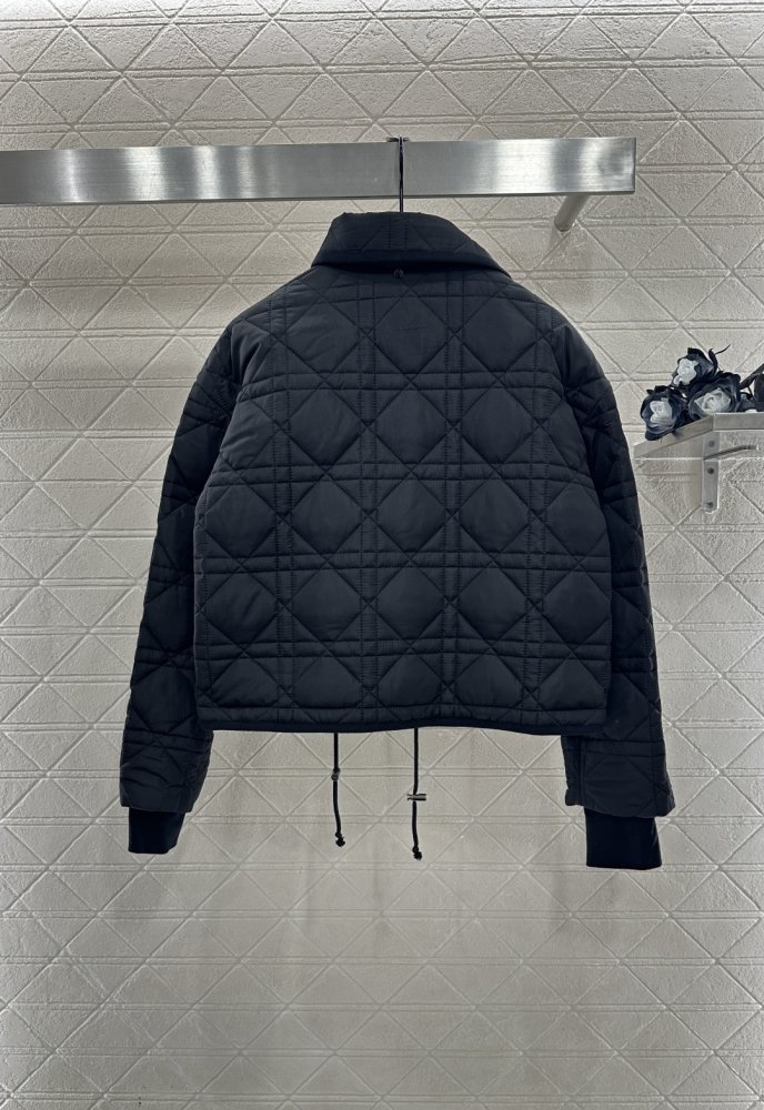 Куртка с шарфом женская фото 2