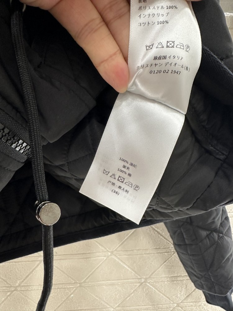 Куртка с шарфом женская фото 9