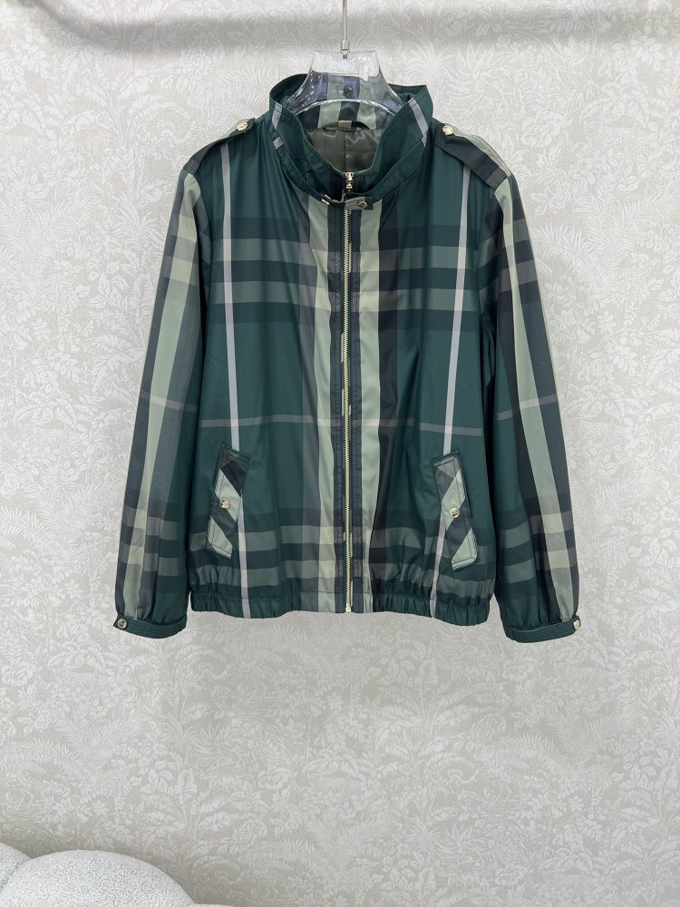 Куртка з коміром стійкою