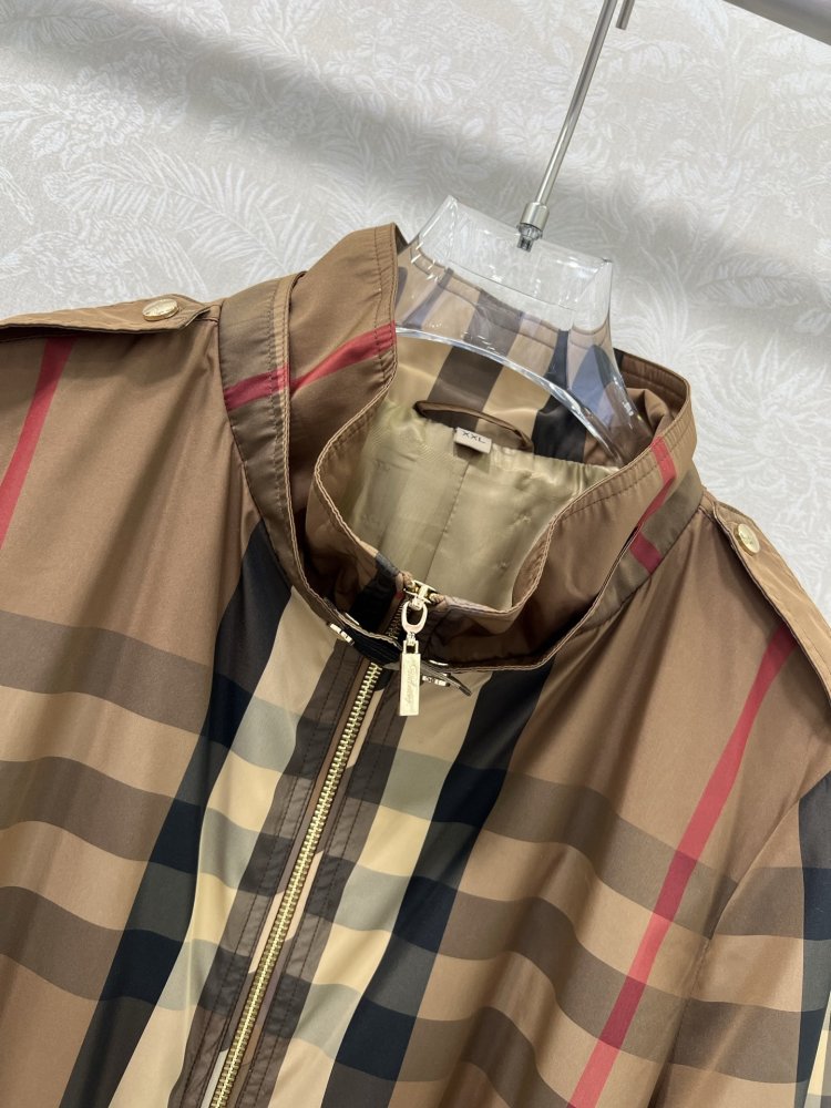 Куртка з коміром стійкою фото 2