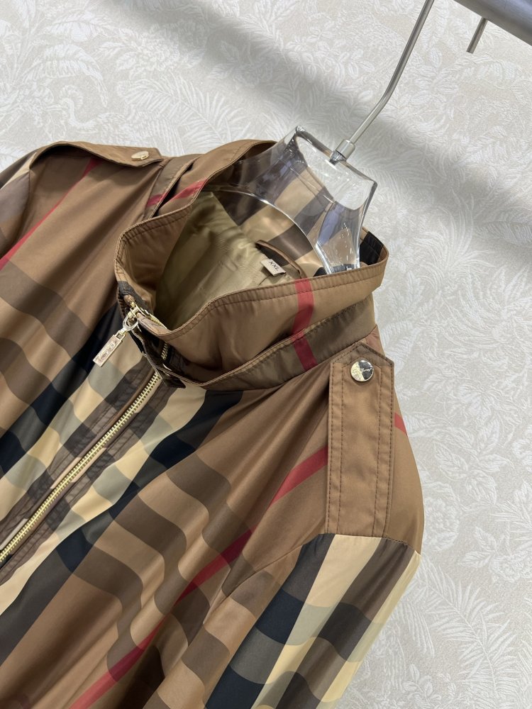 Куртка з коміром стійкою фото 4