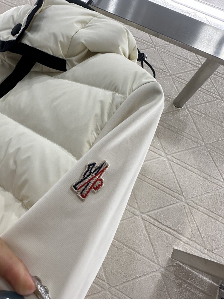 Куртка в стиле пэчворк с капюшоном фото 7