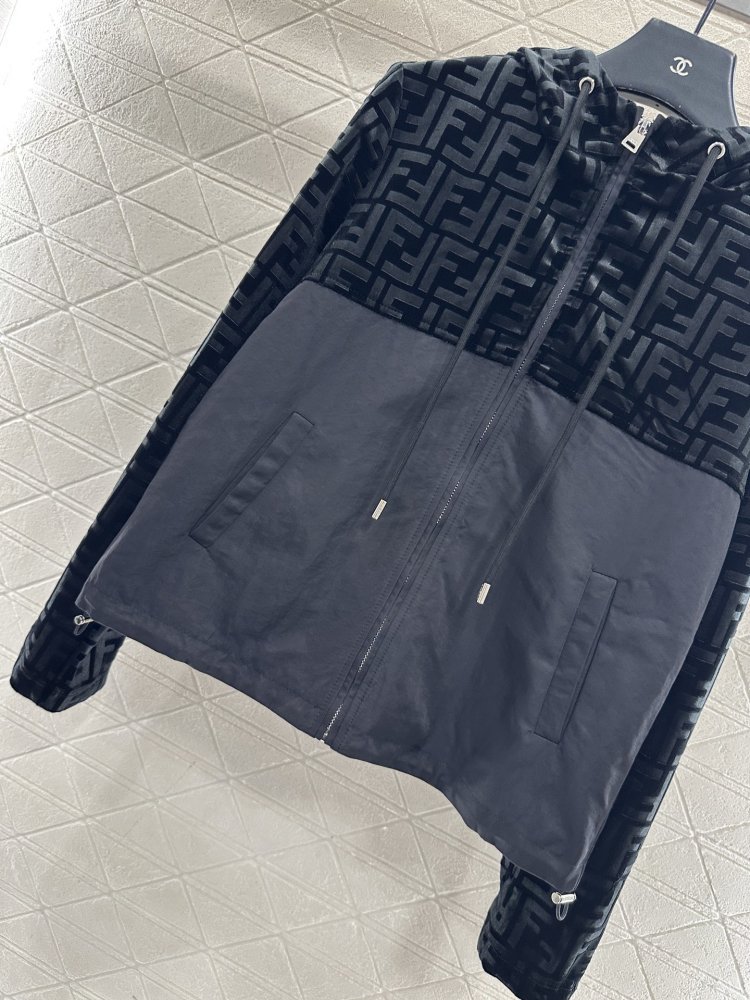 Куртка ветровка женская фото 4