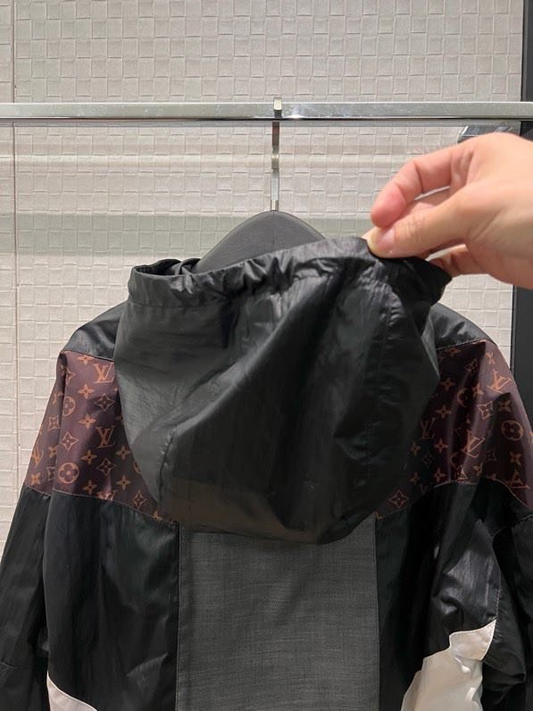 Куртка вітровка жіноча фото 6