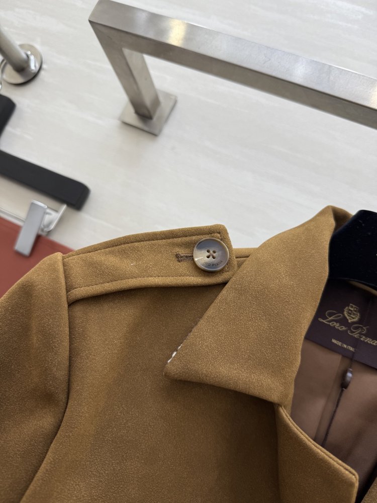 Куртка замшевая женская фото 6