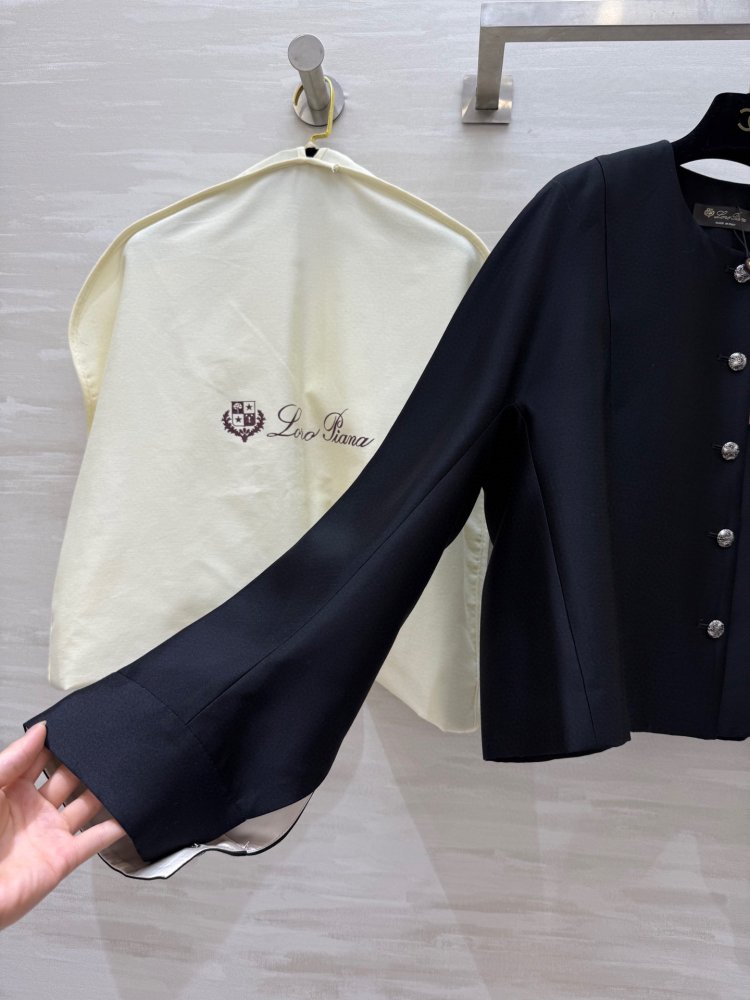 Куртка женская из шёлка и шерсти фото 3