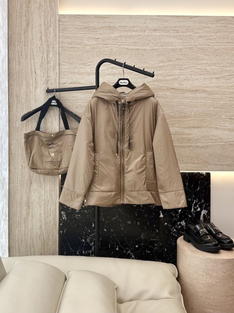 Куртка женская из верблюжьей шерсти