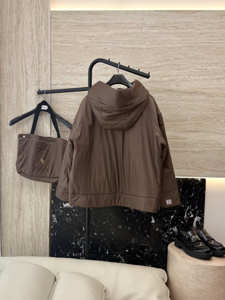 Куртка жіноча з верблюжої вовни фото 2