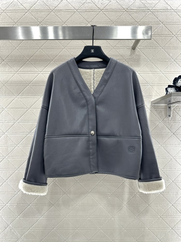 Куртка жіноча на хутрі