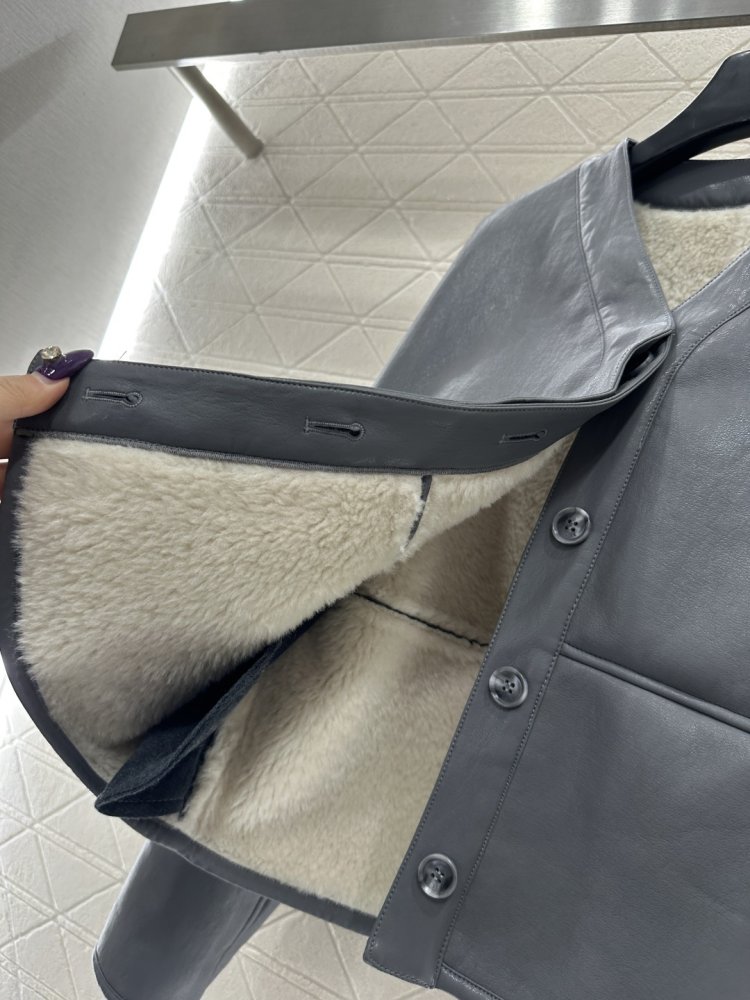 Куртка жіноча на хутрі фото 8