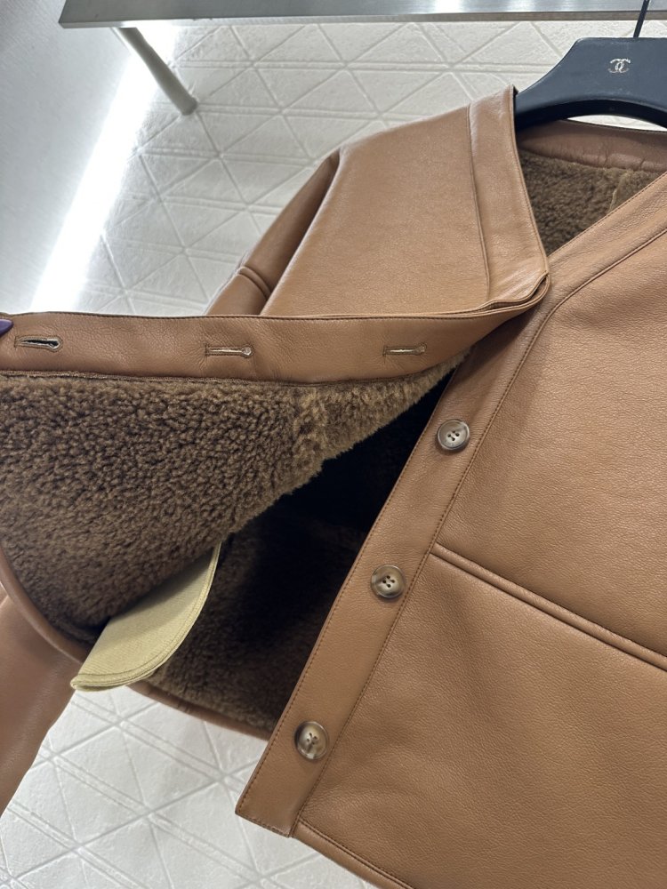 Куртка жіноча на хутрі фото 8