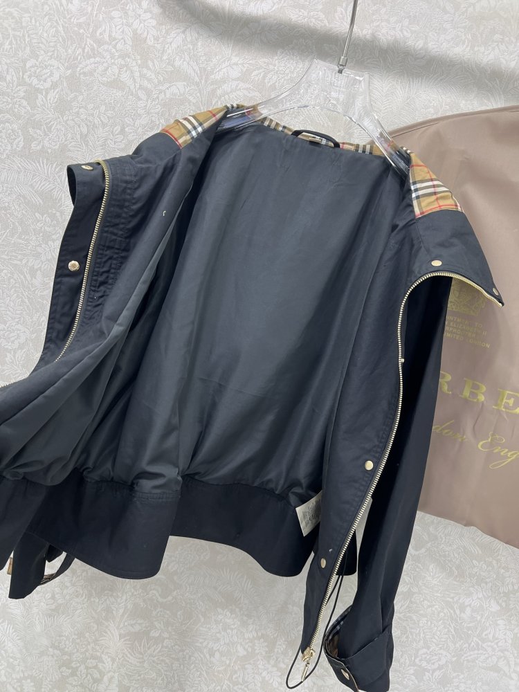 Куртка жіноча на блискавки фото 6