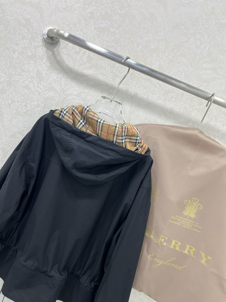 Куртка жіноча на блискавки фото 9