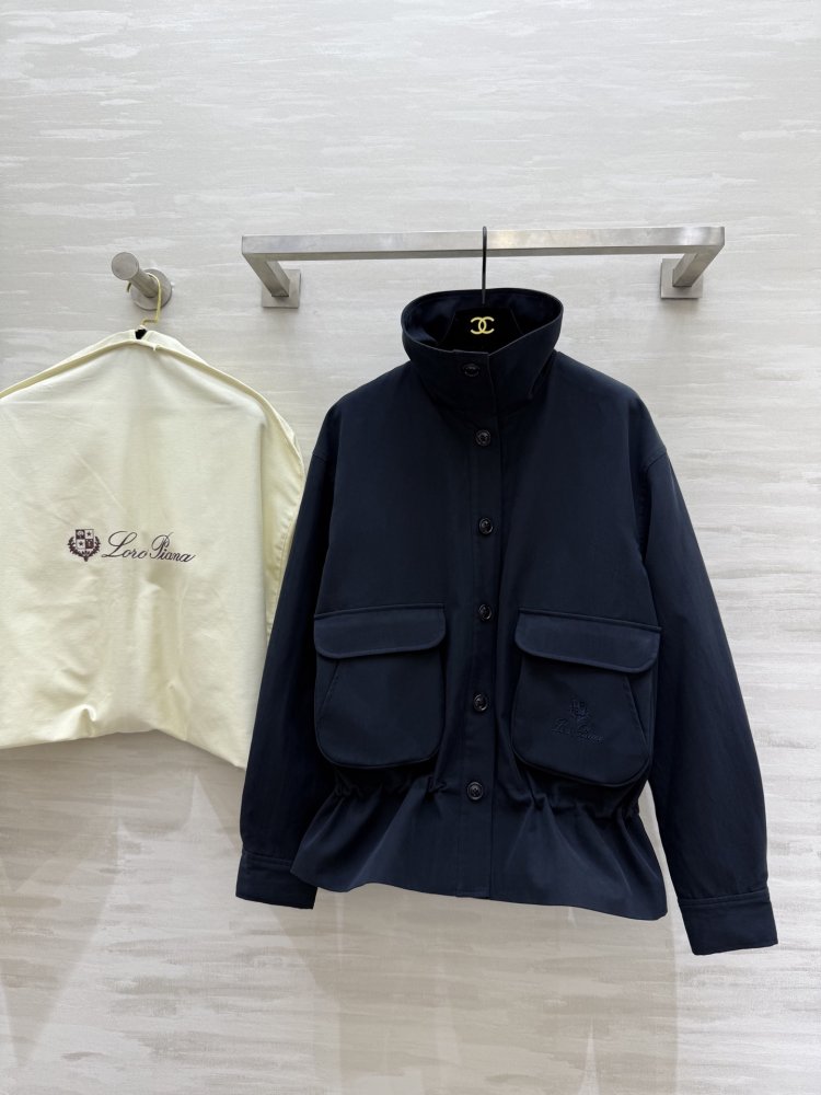 Куртка женская с воротником-стойкой