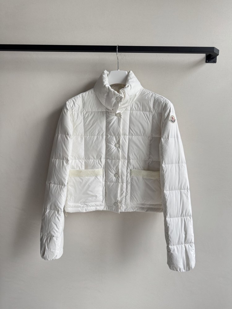 Куртка жіноча