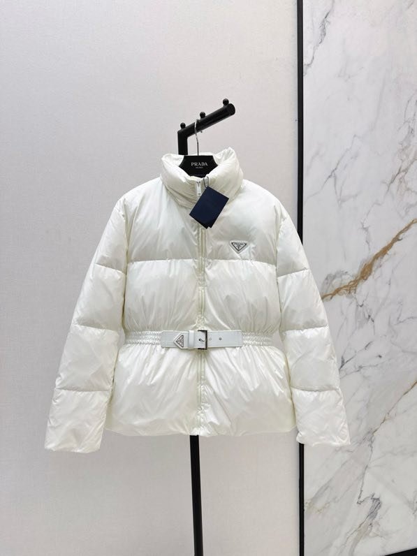 Куртка жіноча