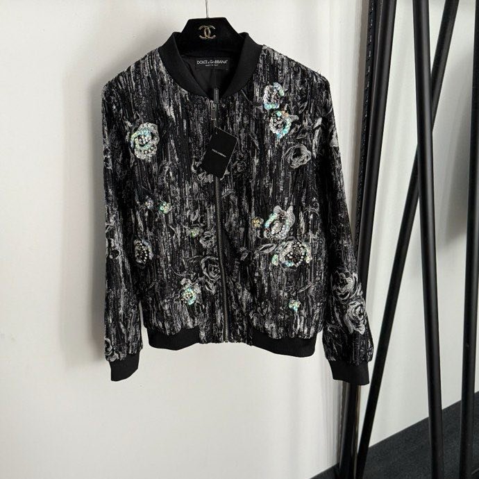 Куртка жіноча