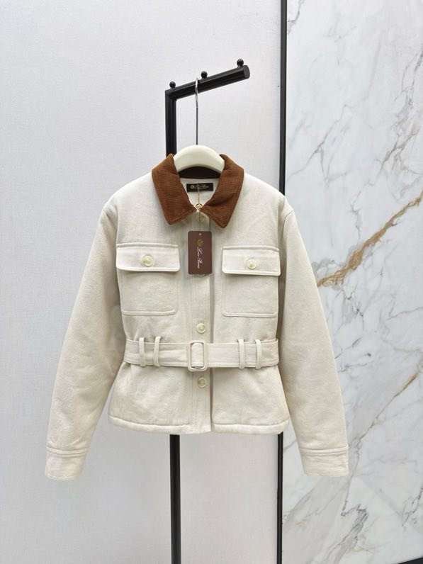 Куртка жіноча