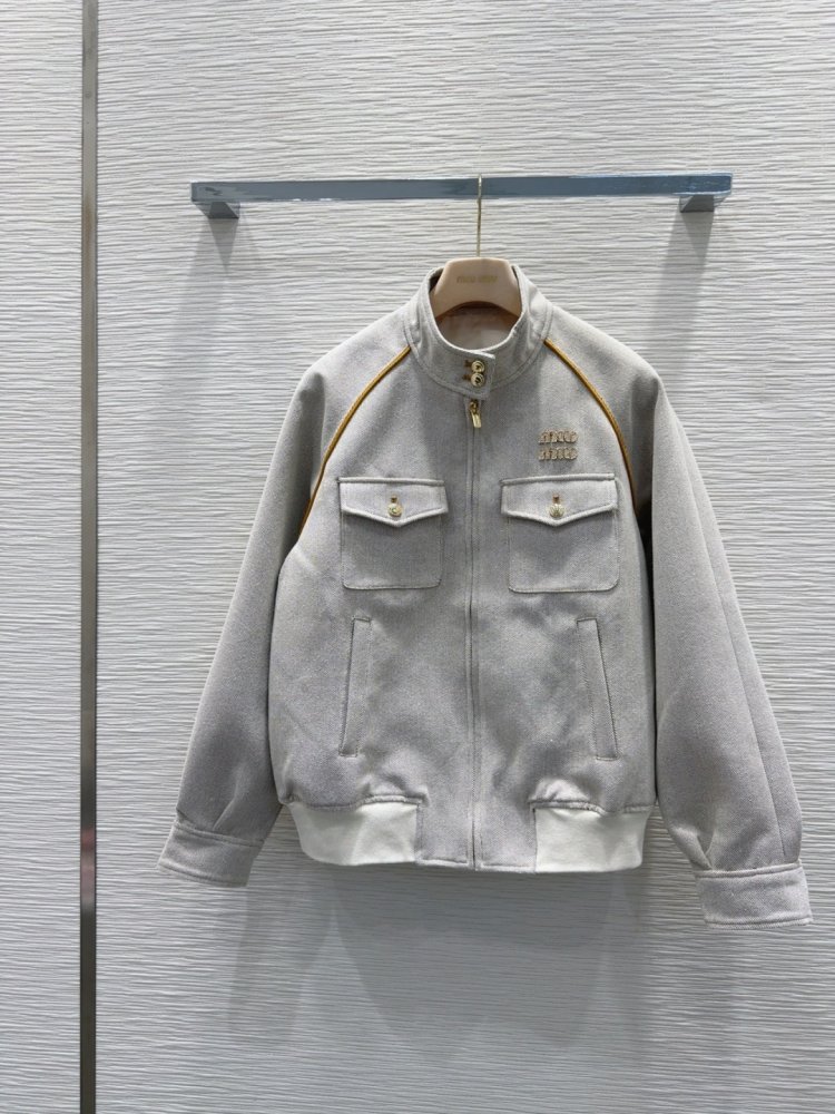 Куртка жіноча