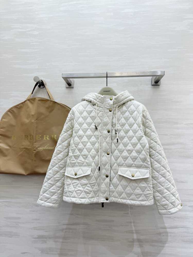 Куртка жіноча