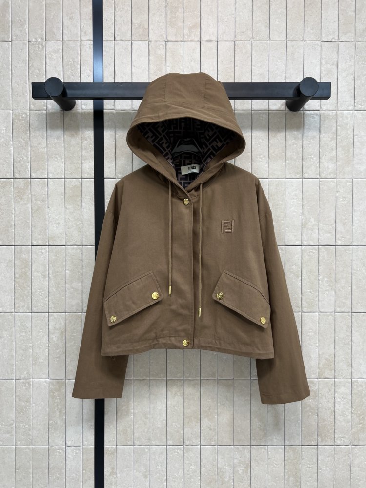 Куртка жіноча