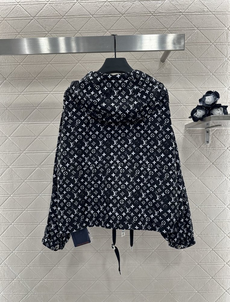 Куртка женская фото 2