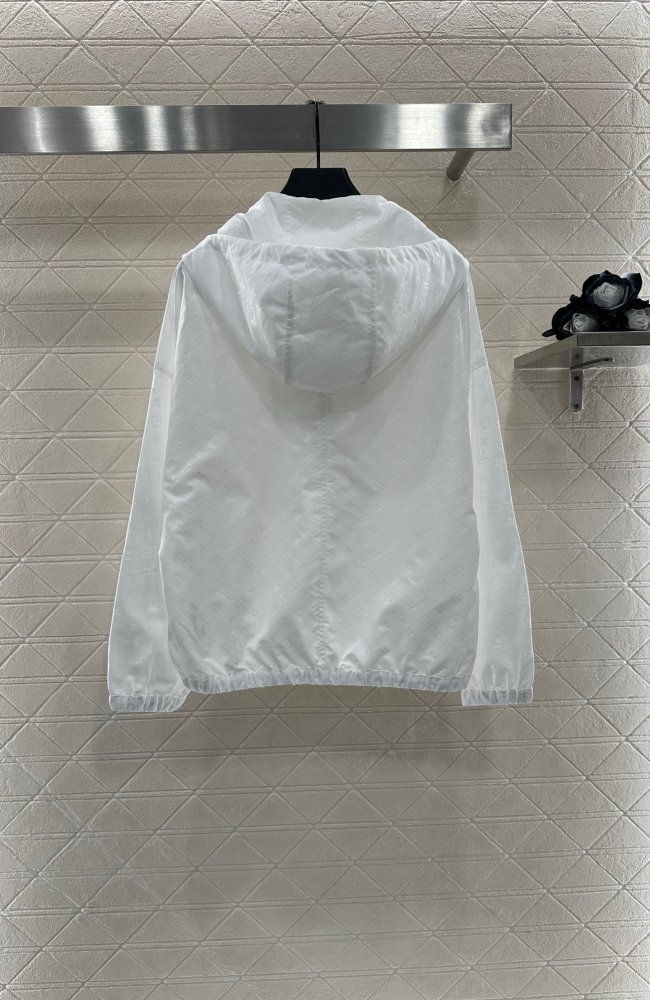 Куртка женская фото 2