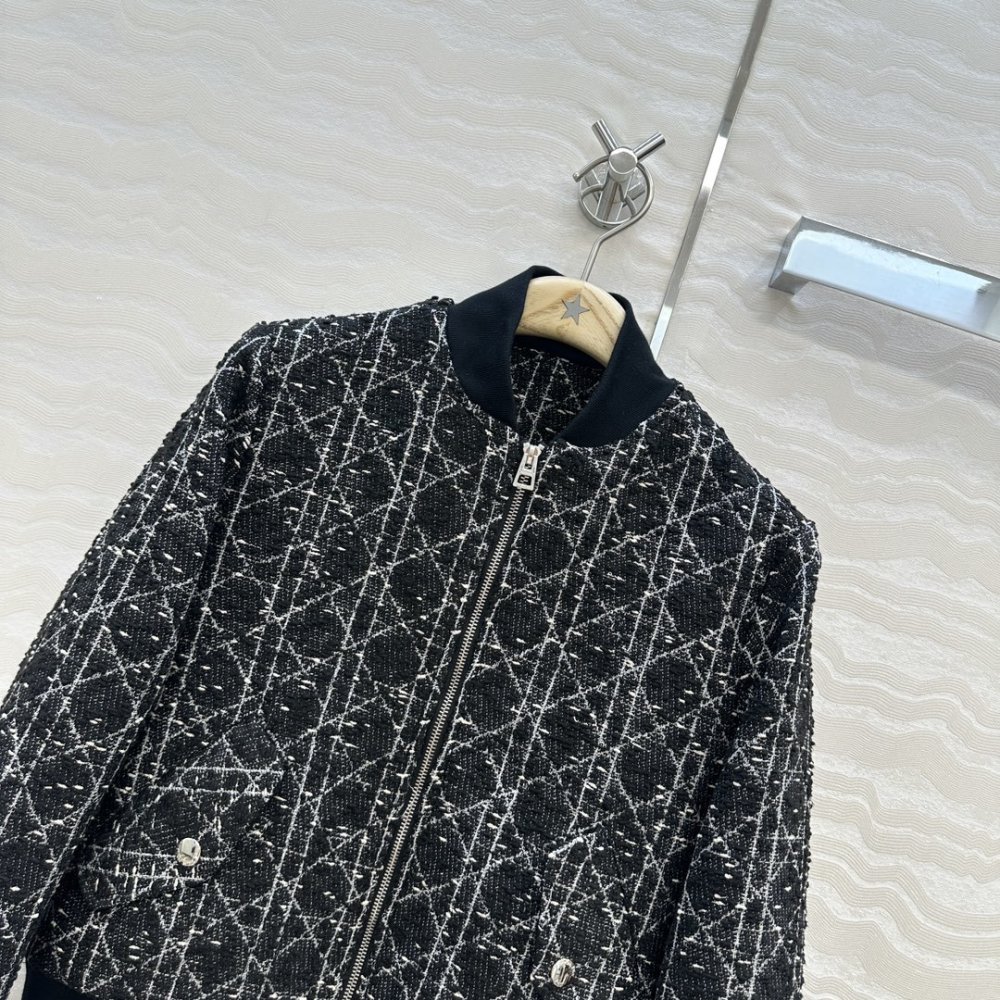 Куртка жіноча фото 2