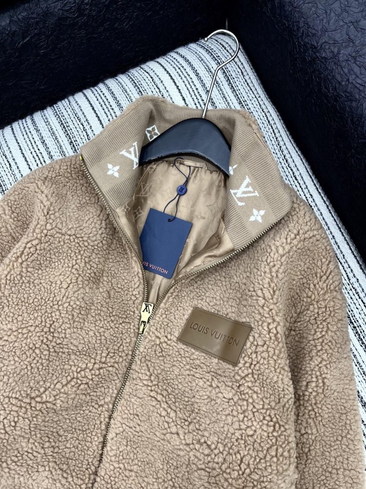 Куртка жіноча фото 2