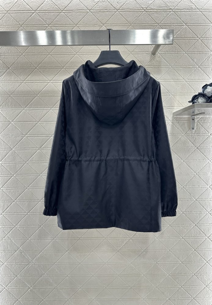 Куртка женская фото 2