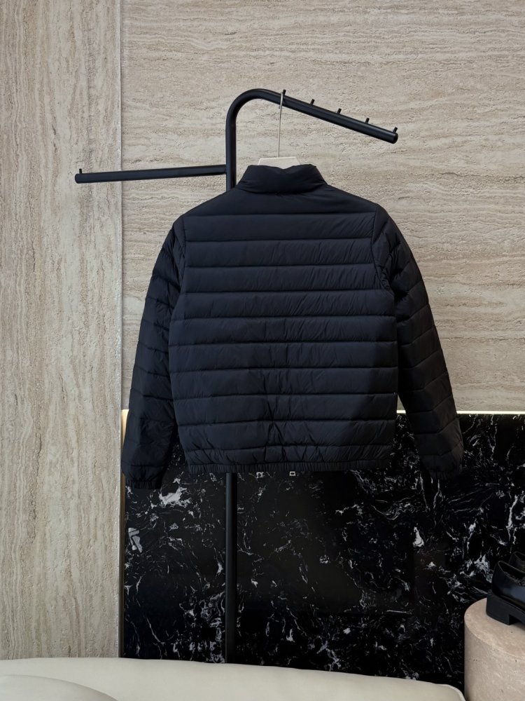 Куртка жіноча фото 2