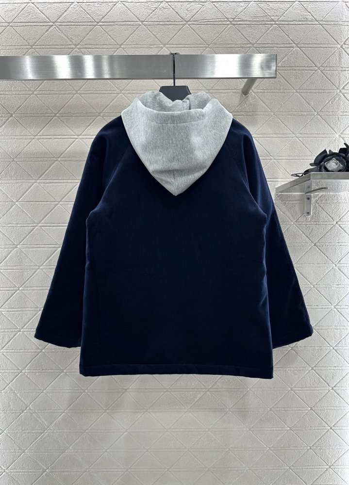 Куртка женская фото 2