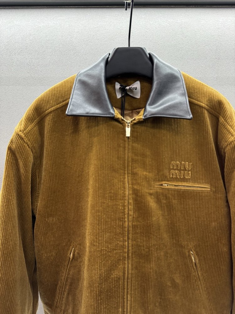 Куртка жіноча фото 2