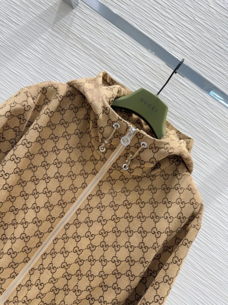 Куртка женская фото 2