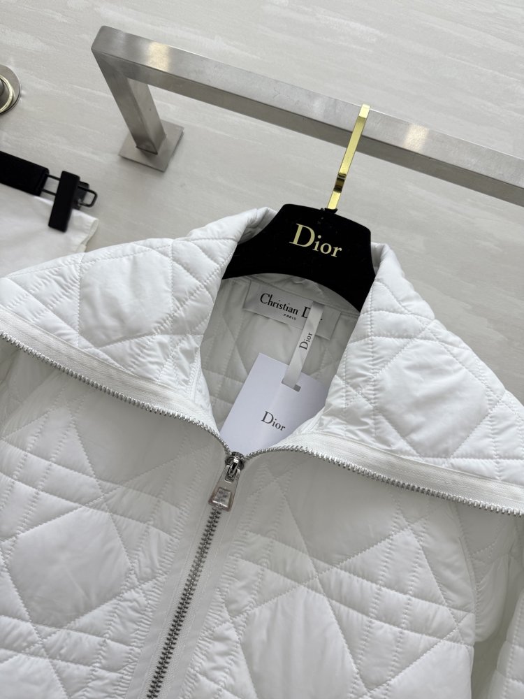 Куртка жіноча фото 2