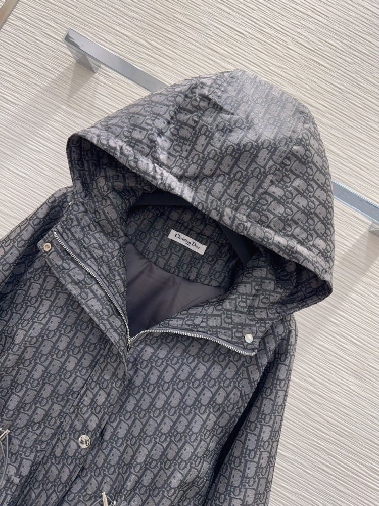 Куртка жіноча фото 2