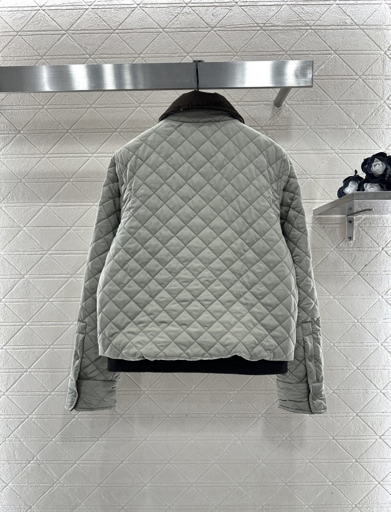 Куртка женская фото 2